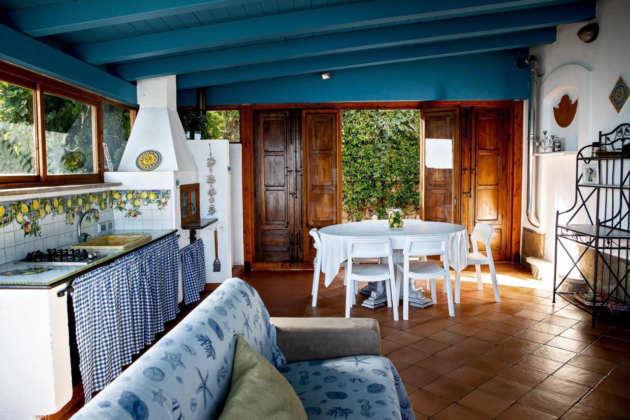 Villa Con Piscina Vista Mare Santo Stefano  エクステリア 写真