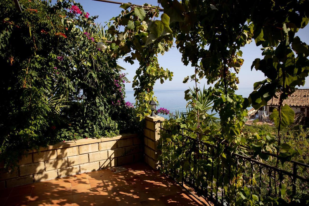 Villa Con Piscina Vista Mare Santo Stefano  エクステリア 写真